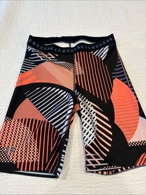 Under Armour Women’s Black & Coral Abstract Compression Shorts
Size M